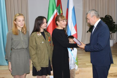 Заинский мобилизованный награждён медалью за заслуги перед Республикой Татарстан