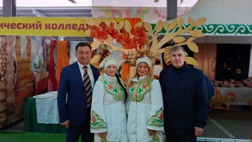 Заинцы приняли участие в ярмарке-выставке «Город мастеров»