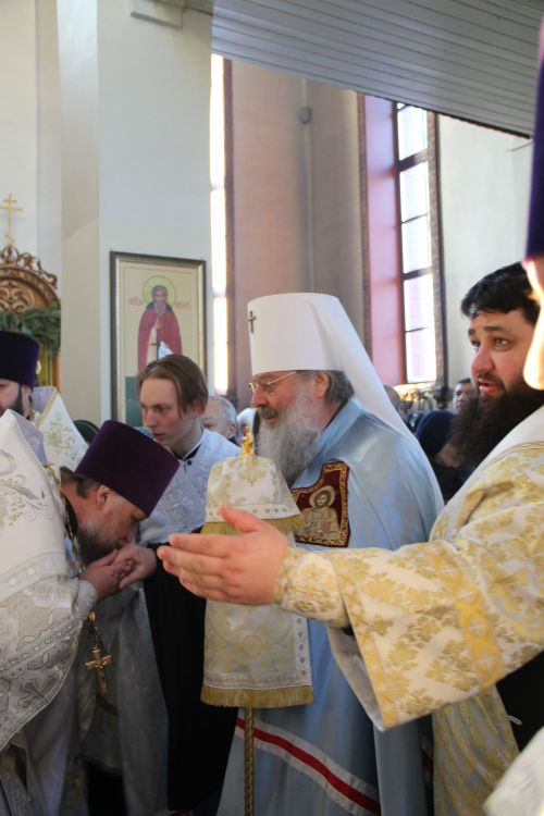 Зәйгә Казан һәм Татарстан митрополиты Кирилл  килде