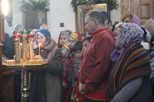 Зәйгә Казан һәм Татарстан митрополиты Кирилл  килде