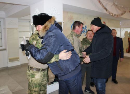 В Заинске тепло встретили мобилизованных, вернувшихся в отпуск