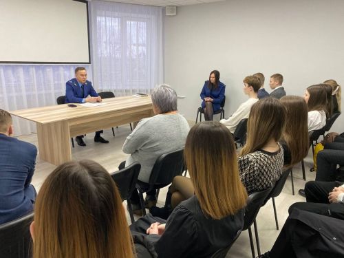 Зәй укучылары шәһәр прокуратурасында булды