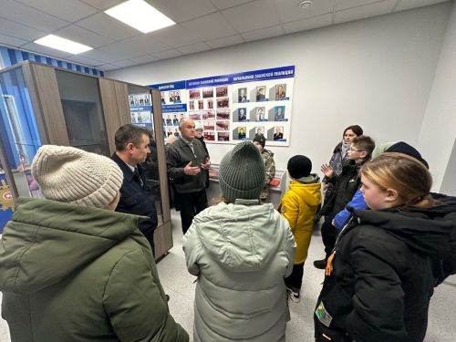 Зәй балалары полиция бүлегенә экскурсиягә бардылар