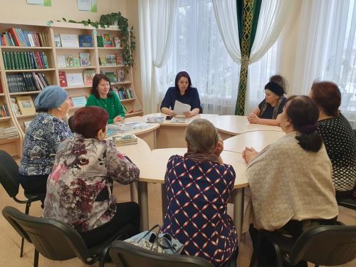 «Сөмбелә» клубына йөрүчеләр 2024 елга бурычлар билгеләделәр