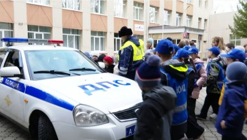 Сотрудники Госавтоинспекции встретились с учениками СОШ №2