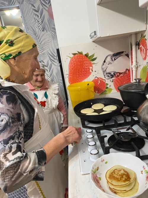 Югары Шепкәдә Гыйлаевларда каз өмәсе үтте