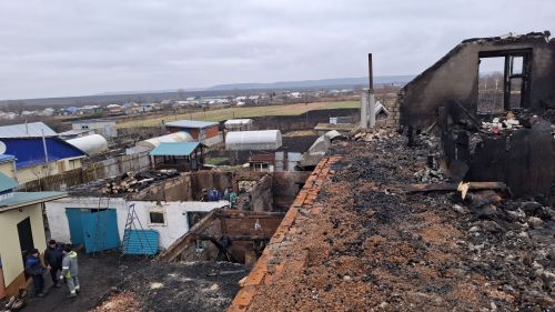 В селе Аксарино Заинского района сгорел дом