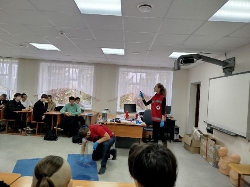 Зәй студентларын беренче ярдәм күрсәтү күнекмәләренә өйрәттеләр