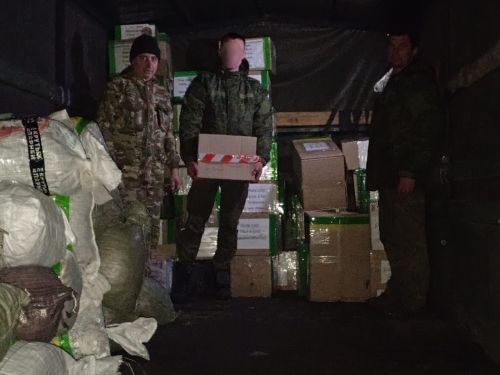 Зәйдән “Газель” машинасында хәрбиләргә гуманитар ярдәм илтелде