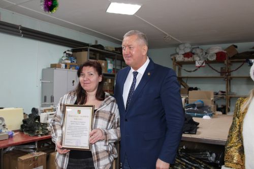 Зәй районы башлыгы «Zаинск с Vами» волонтерлар төркемен якынлашып килүче Яңа ел белән котлады