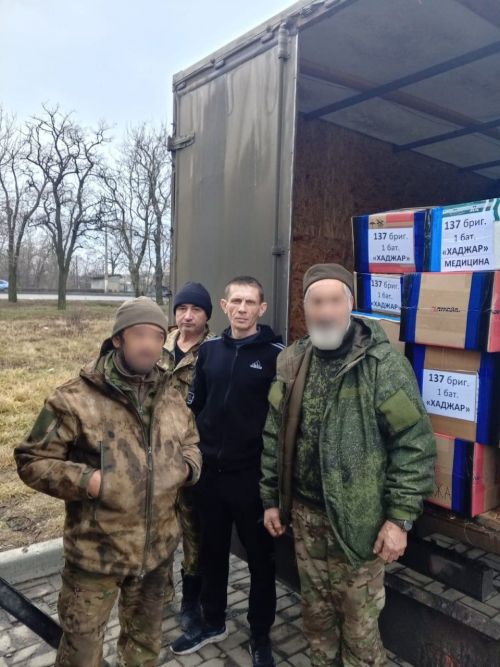 Зәйдән “Газель” машинасында хәрбиләргә гуманитар ярдәм илтелде