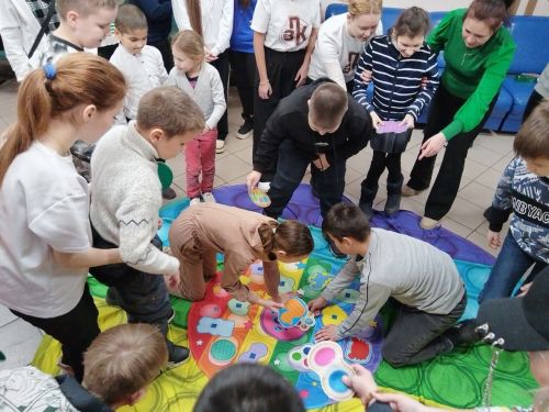 Балаларны шатландырдылар