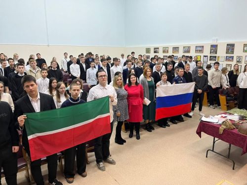 Зәй студентлары белән безнең заман геройлары турында сөйләштеләр