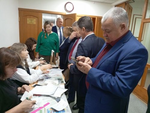 Зәйдә депутатлар, җитәкчеләр «Подписка бүләк ит!» акциясендә катнашты