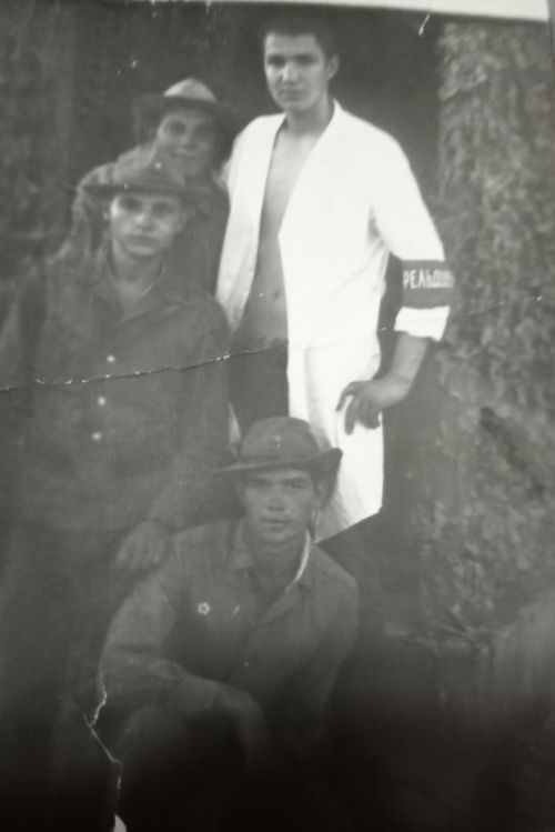 Воин-интернационалист из Заинска хранит армейские фотографии из горячих точек