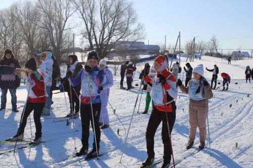 В Заинском районе школьники соревновались в биатлоне, посвященном памяти ветерана