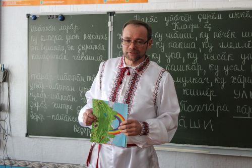 Туган телдә аралаштылар