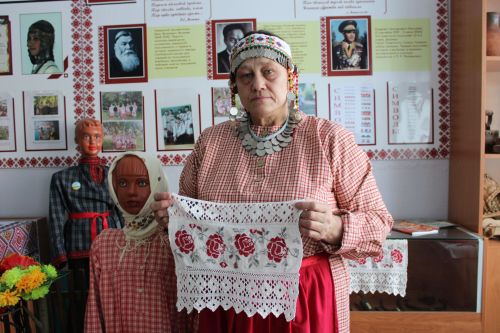 Туган телдә аралаштылар