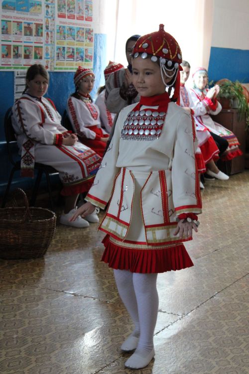 Туган телдә аралаштылар