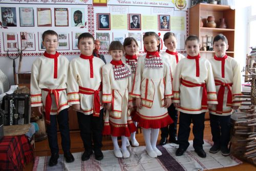 Туган телдә аралаштылар