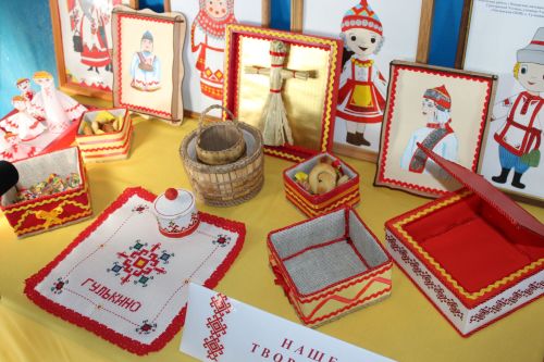 Туган телдә аралаштылар