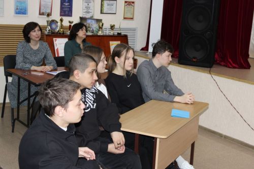 Зәй политехник көллиятендә Фән көне уңаеннан интеллектуаль чара үткәрелде
