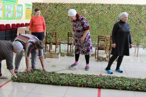 Маскировка челтәрләре үрүче Түбән Биш апалары: «Безнең өчен һәркайсы кадерле»