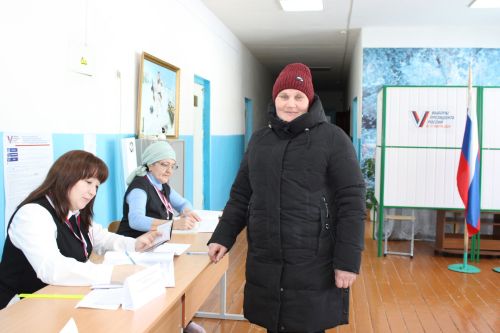 В селе Чубуклы Заинского района проголосовали матери бойцов СВО