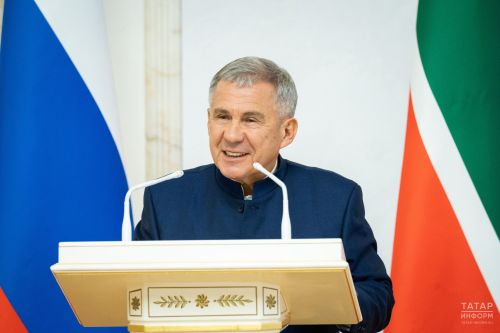 Рустам Минниханов поздравил татарстанцев с Ураза-байрамом