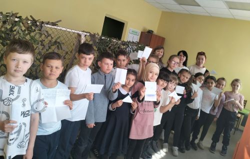 В память о геноциде советского народа в школе Заинска прошел урок мужества