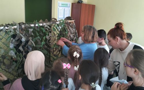 В память о геноциде советского народа в школе Заинска прошел урок мужества
