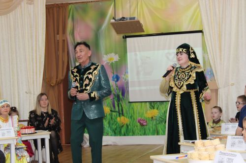 В Заинске необычный конкурс объединил шесть семей в детском саду «Дружная семейка»