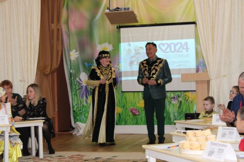 В Заинске необычный конкурс объединил шесть семей в детском саду «Дружная семейка»