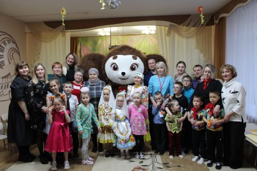 В Заинске необычный конкурс объединил шесть семей в детском саду «Дружная семейка»