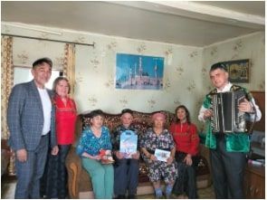 В Заинске тружеников тыла поздравили с наступающим Днем Победы