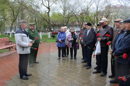 В Заинске почтили память чернобыльцев
