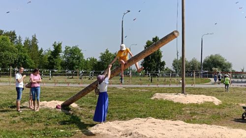 На Сабантуе в Магнитогорске проходят праздничные гуляния