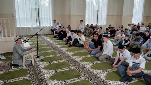 В Заинске тепло и душевно отмечают Курбан-байрам