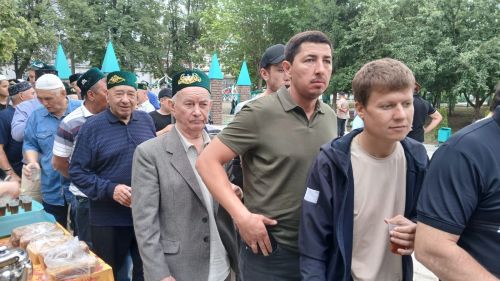 В Заинске тепло и душевно отмечают Курбан-байрам