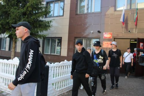 В Заинске состоялась отправка призывников в ВС РФ