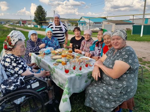 Сармашбашта күршеләр дус яши