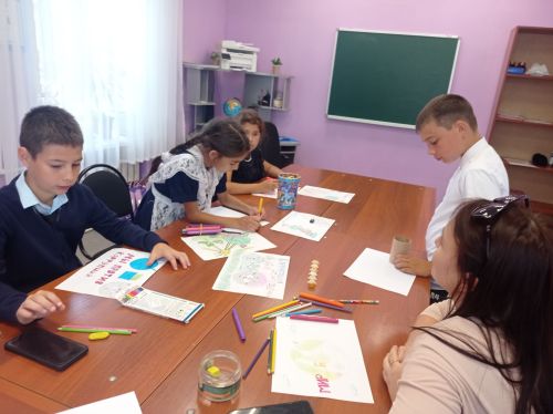 Мирный балалары рәсем аша ришвәтчелеккә каршы булуларын күрсәттеләр