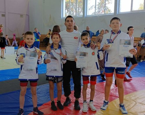 Заинские борцы вновь на пьедестале почета