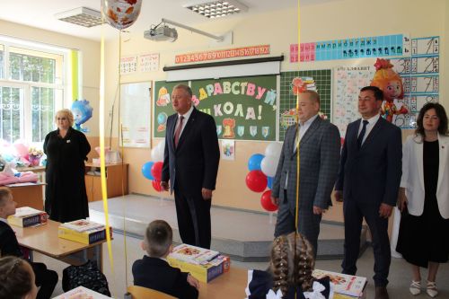 В Заинске прошли торжественные линейки, посвященные Дню знаний