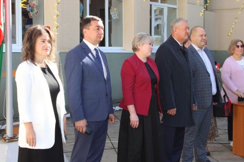 В Заинске прошли торжественные линейки, посвященные Дню знаний