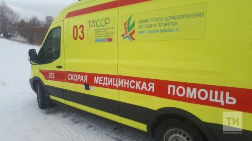В Заинске сотрудники скорой помощи спасали жизни в Новогоднюю ночь