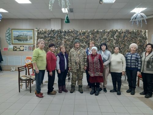 Ялга кайткан Бигеш егете туган авылында маскировка челтәрләре үрүчеләр янында булды