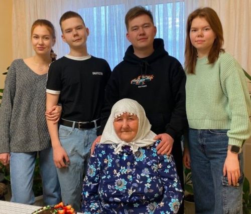 Күркәм юбилеегыз белән котлыйбыз!