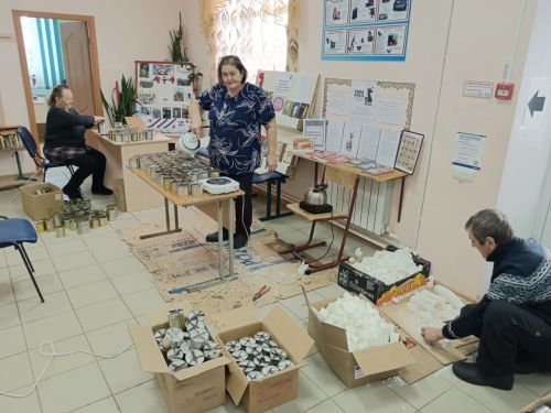 Искетәкмәклеләр окоп шәмнәре ясауны дәвам итә