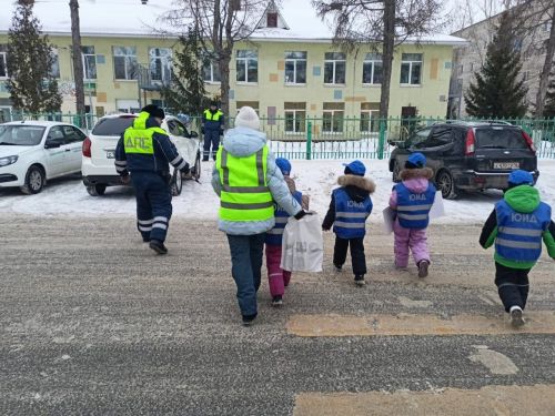 В Заинске провели акцию по детской дорожной безопасности